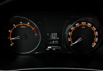 Подержанный автомобиль LADA (ВАЗ) Granta Liftback 2024 года (14 фото)