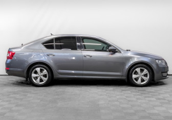 Подержанный автомобиль Skoda Octavia Liftback 2016 года (5 фото)