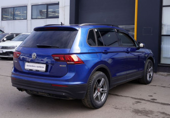 Подержанный автомобиль Volkswagen Tiguan 2020 года (8 фото)