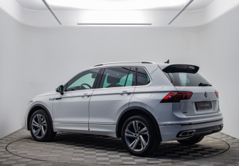 Подержанный автомобиль Volkswagen Tiguan 2021 года (7 фото)