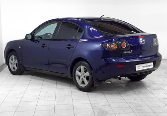 Подержанный автомобиль Mazda 3 Sedan 2005 года (6 фото)