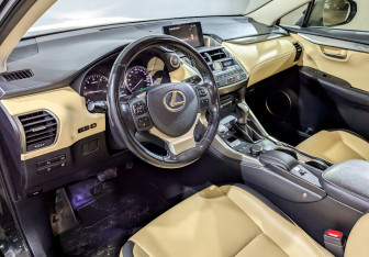 Подержанный автомобиль Lexus NX 2016 года (16 фото)