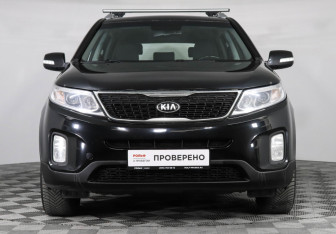 Подержанный автомобиль Kia Sorento 2017 года (2 фото)