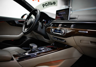 Подержанный автомобиль Audi A5 Liftback 2017 года (27 фото)