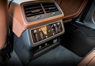 Подержанный автомобиль Audi A6 Sedan 2022 года (26 фото)