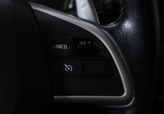 Подержанный автомобиль Mitsubishi Outlander 2014 года (21 фото)