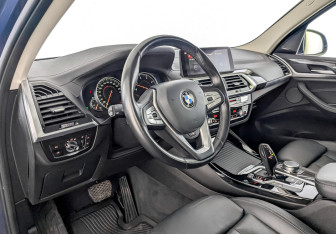 Подержанный автомобиль BMW X3 2019 года (16 фото)