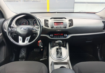 Подержанный автомобиль Kia Sportage 2014 года (13 фото)
