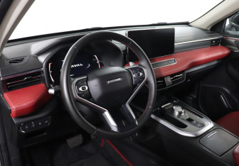 Подержанный автомобиль Haval Jolion 2024 года (13 фото)