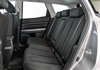 Подержанный автомобиль Mazda CX-7 2011 года (18 фото)