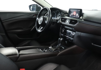 Подержанный автомобиль Mazda 6 Sedan 2016 года (9 фото)