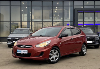Подержанный автомобиль Hyundai Solaris Hatchback 2011 года (1 фото)