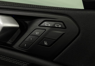 Подержанный автомобиль BMW X6 2022 года (18 фото)