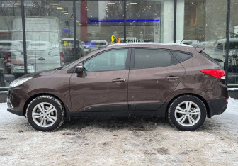 Подержанный автомобиль Hyundai ix35 2013 года (5 фото)