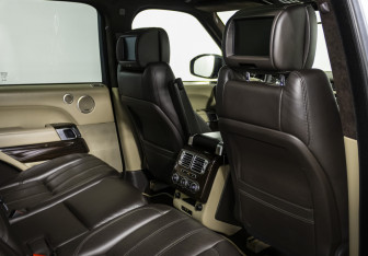 Подержанный автомобиль Land Rover Range Rover 2014 года (19 фото)