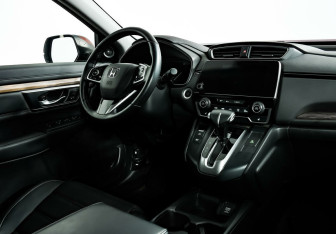 Подержанный автомобиль Honda CR-V 2019 года (8 фото)