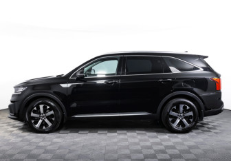 Подержанный автомобиль Kia Sorento 2020 года (8 фото)