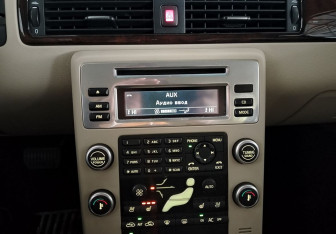 Подержанный автомобиль Volvo XC70 2008 года (13 фото)