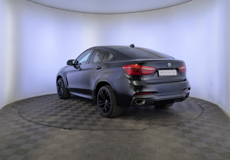 Подержанный автомобиль BMW X6 2019 года (7 фото)