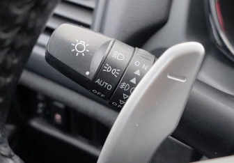 Подержанный автомобиль Mitsubishi ASX 2014 года (16 фото)