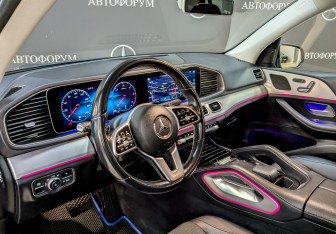 Подержанный автомобиль Mercedes-Benz GLE 2019 года (16 фото)