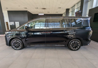 Новый Hongqi HQ9 2025 (3 фото)