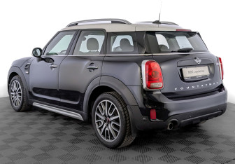 Подержанный автомобиль MINI Countryman 2019 года (7 фото)