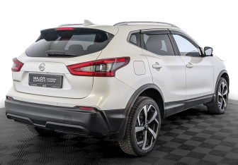 Подержанный автомобиль Nissan Qashqai 2019 года (5 фото)
