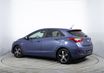 Подержанный автомобиль Hyundai i30 Hatchback 2013 года (7 фото)