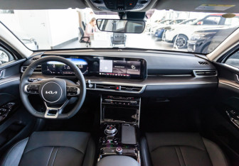 Новый Kia K5 2024 (19 фото)