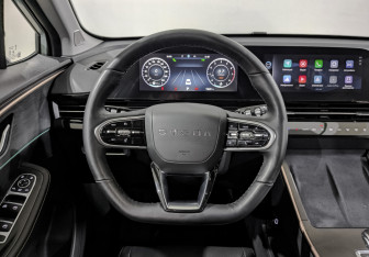 Подержанный автомобиль Omoda C5 2023 года (22 фото)