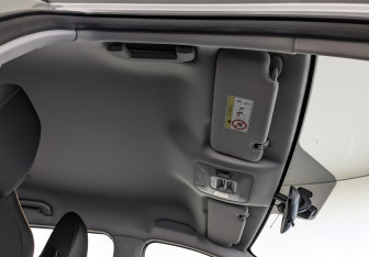 Подержанный автомобиль Omoda C5 2024 года (22 фото)