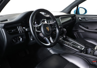 Подержанный автомобиль Porsche Macan 2019 года (15 фото)