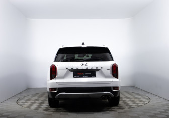 Подержанный автомобиль Hyundai Palisade 2020 года (6 фото)