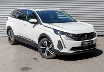 Подержанный автомобиль Peugeot 5008 Suv 2021 года (3 фото)