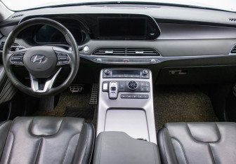 Подержанный автомобиль Hyundai Palisade 2020 года (13 фото)