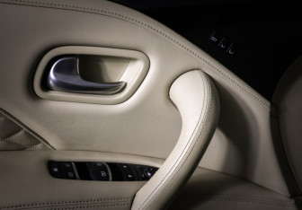 Подержанный автомобиль Infiniti QX80 2018 года (19 фото)