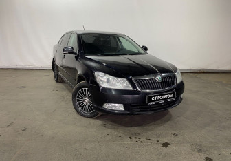 Подержанный автомобиль Skoda Octavia Liftback 2012 года (3 фото)