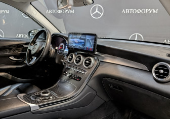 Подержанный автомобиль Mercedes-Benz GLC Coupe 2015 года (13 фото)