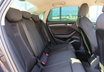 Подержанный автомобиль Audi A3 Sedan 2013 года (21 фото)