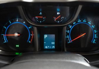 Подержанный автомобиль Chevrolet Orlando 2012 года (12 фото)