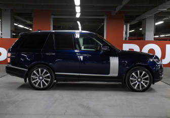Подержанный автомобиль Land Rover Range Rover 2021 года (4 фото)