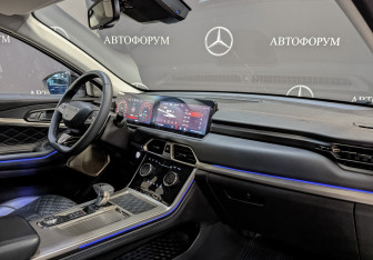 Подержанный автомобиль Exeed TXL 2023 года (13 фото)