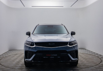 Подержанный автомобиль Geely Tugella 2024 года (19 фото)