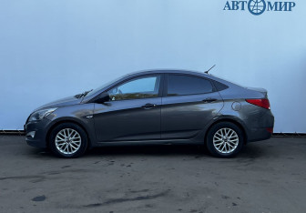 Подержанный автомобиль Hyundai Solaris Sedan 2014 года (8 фото)