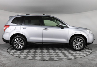 Подержанный автомобиль Subaru Forester Suv 2015 года (4 фото)