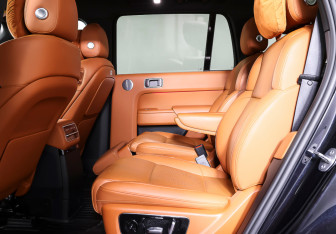 Подержанный автомобиль LiXiang L9 2023 года (12 фото)