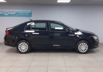 Подержанный автомобиль Skoda Rapid Liftback 2020 года (4 фото)