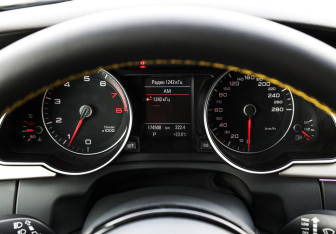 Подержанный автомобиль Audi A5 Liftback 2013 года (10 фото)