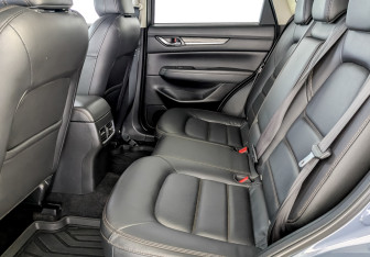 Подержанный автомобиль Mazda CX-5 2020 года (12 фото)